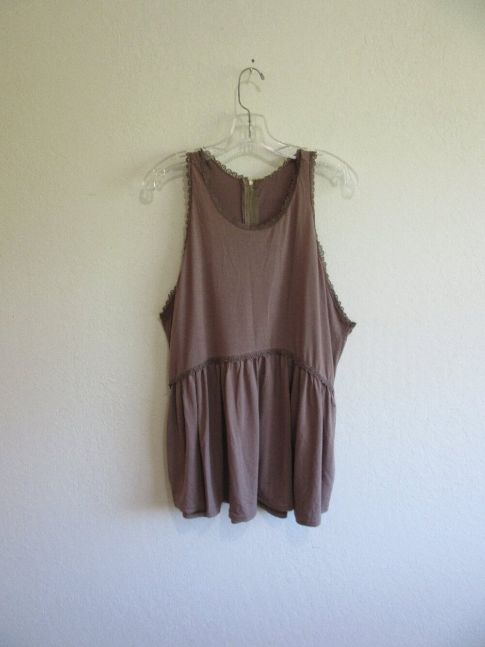 Brown Sleeveless Back Zip XL Layered Lace Tunic
